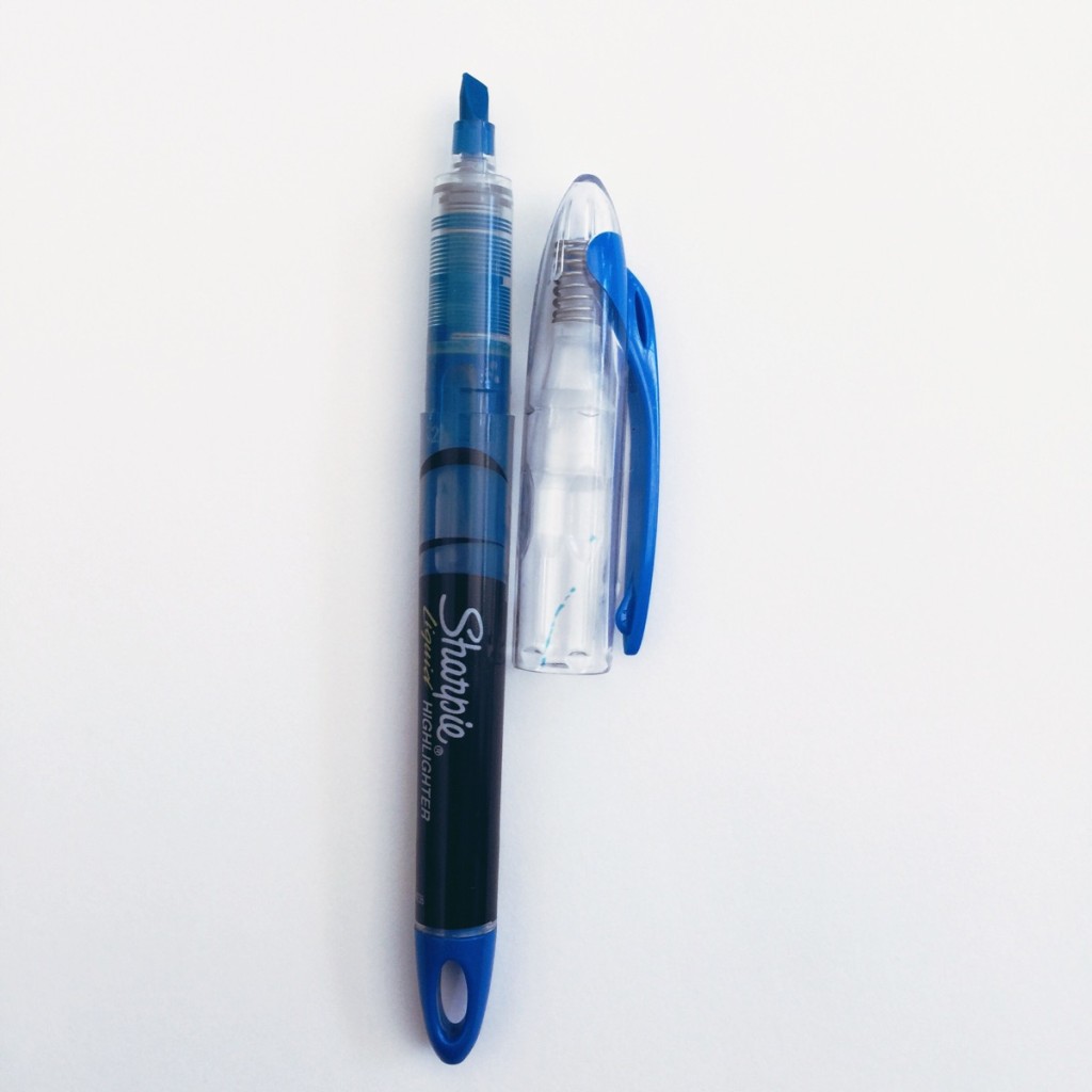 REVIEW: Sharpie White Paint Marker